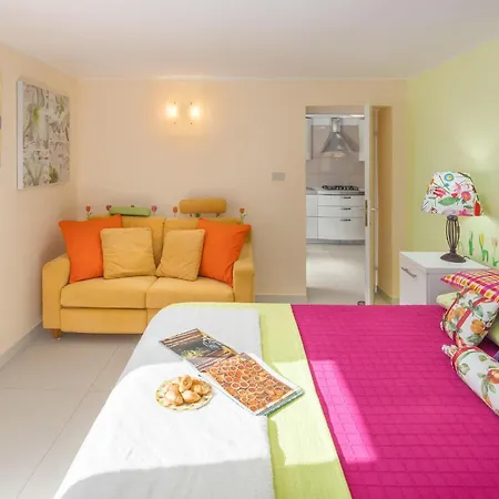 2 Bedroom Pet Friendly In * ラヴニ